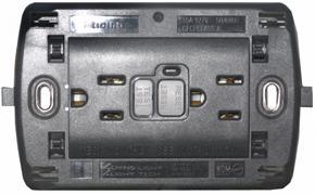 [L4188GF] TOMA CTE DOBLE  GFCI