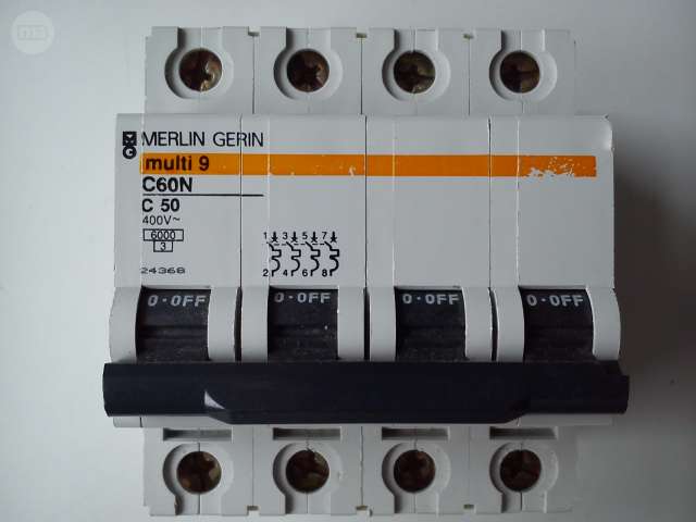 MINI INT. 4x32 AMP MULTI9 C60N 600V