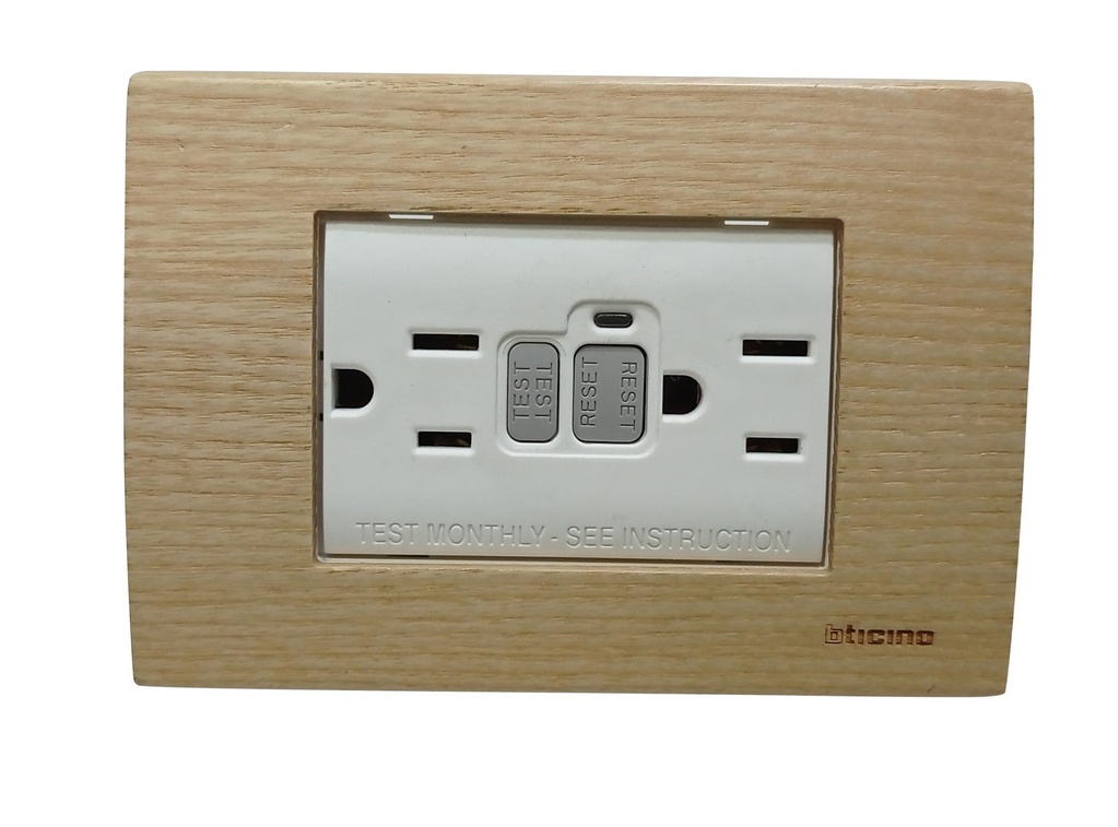 TOMA CTE DOBLE P/T 15A,127V(GFCI)BLANCO C/PLACA