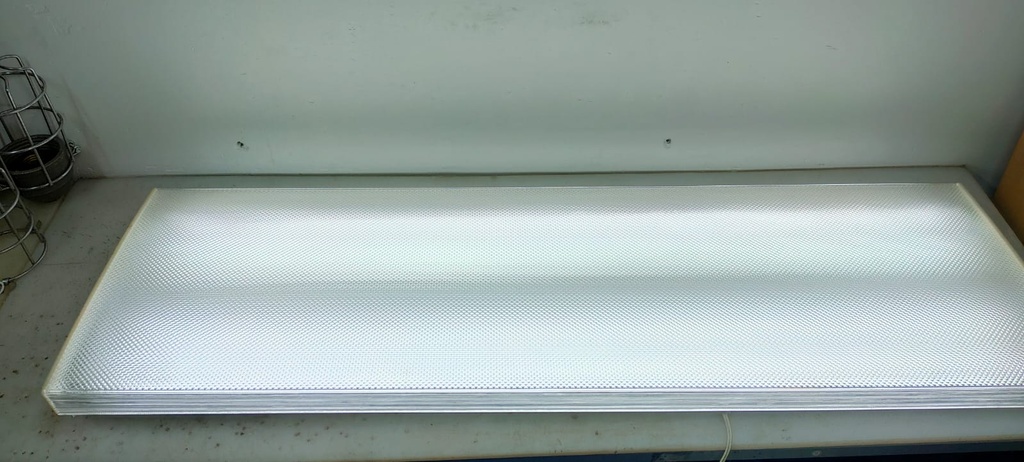 [L4X32] LAMPARA 4X32W ACRILICO