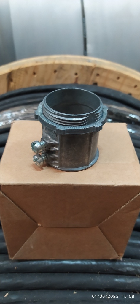 [AEMT112] ADAPTADOR EMT DE 1-1/2"
