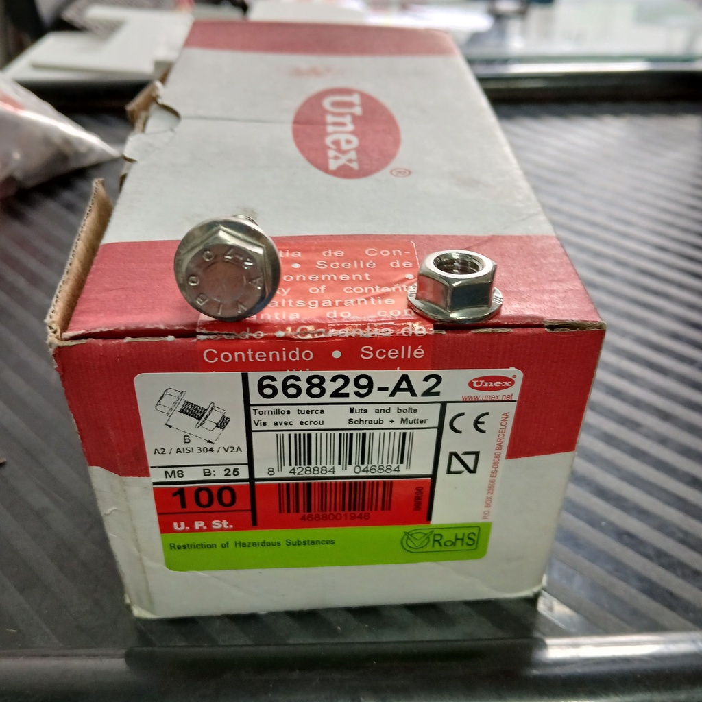 TORNILLO M8 DIN INOX. 304 P/UNION O SOP.