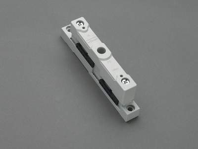 [01356] SOPORTE P/BARRAS PLANA 12-30X5/10 2P+N+T