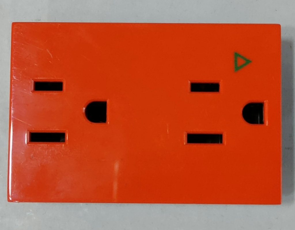 [583735L] TOMA CTE DOBLE 2P+T 15A 110V NARANJA