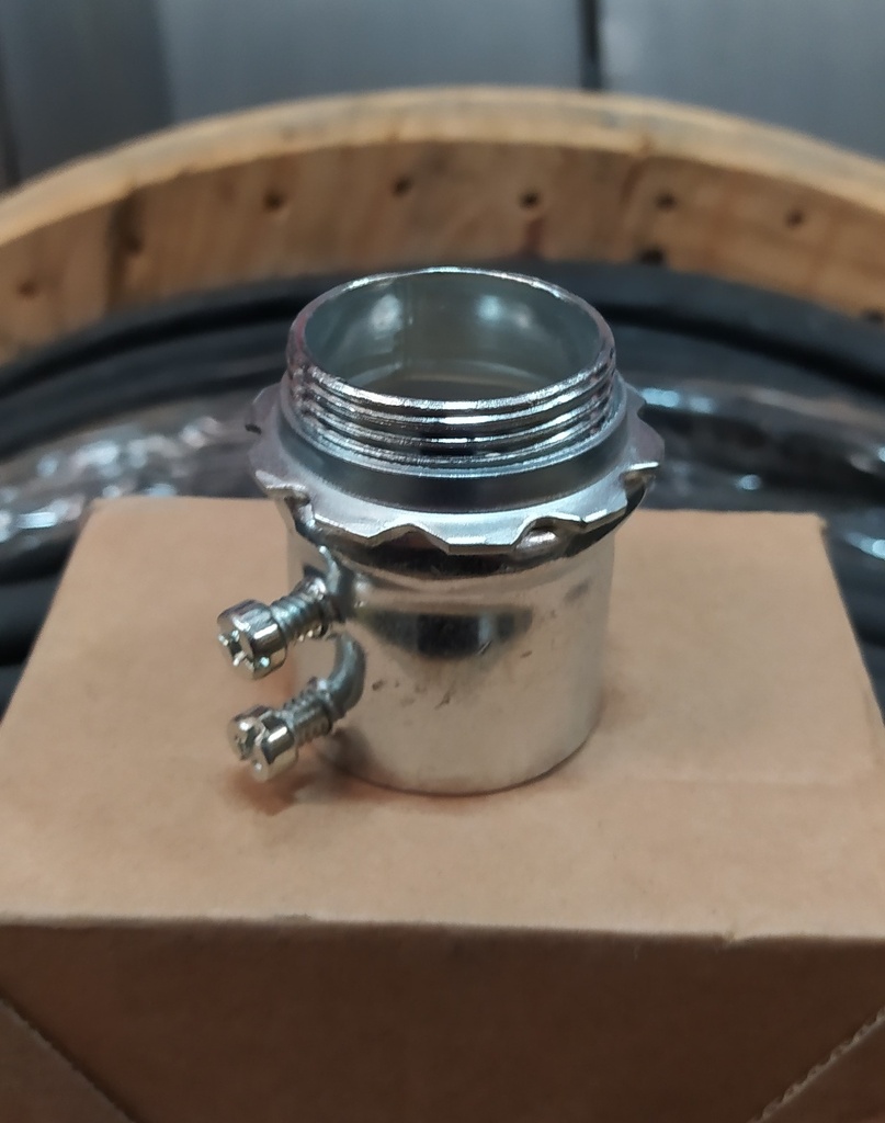 ADAPTADOR EMT DE 1-1/4" ACERO
